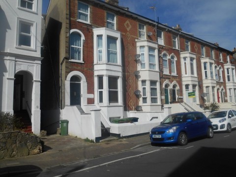 View Full Details for Elphinstone Road, Southsea