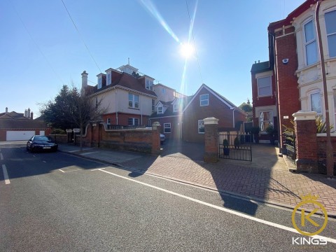 View Full Details for Craneswater Avenue, Southsea, PO4.