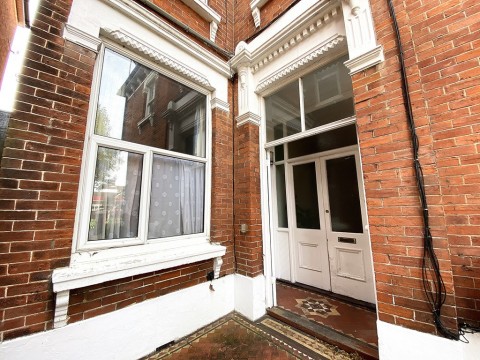 View Full Details for Waverley Road, Southsea, PO5